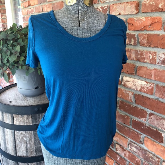 A new day top - Picture 1 of 1